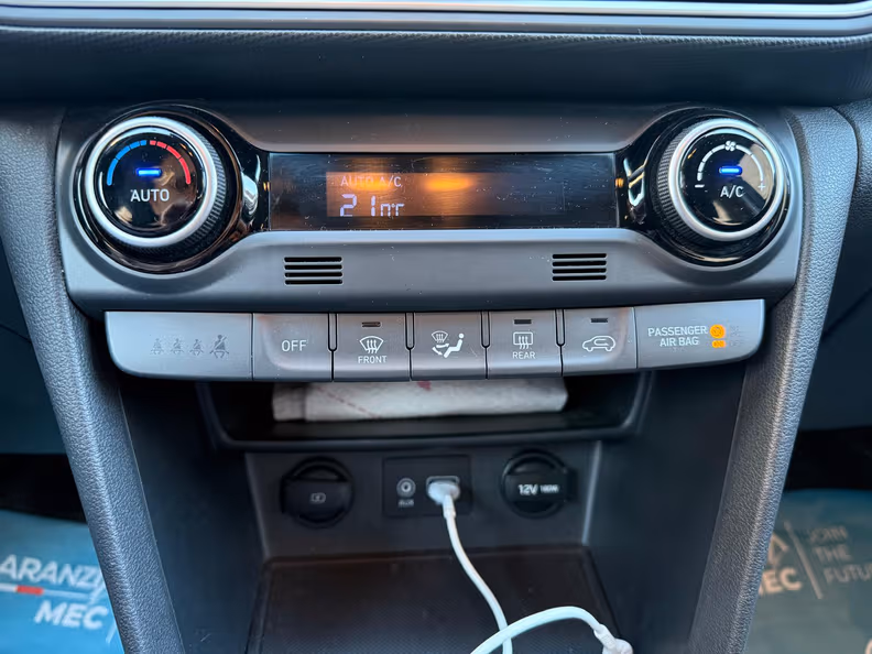 Hyundai Kona - 17