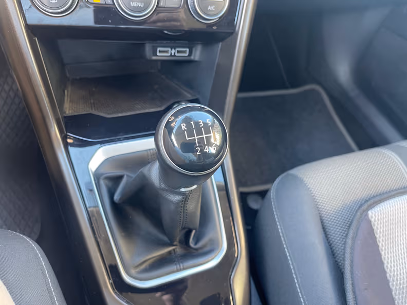 VW T-ROC - 21