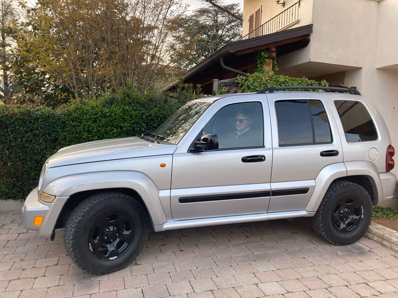 Jeep Cherokee - 2
