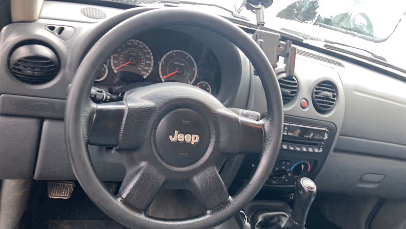 Jeep Cherokee - 8