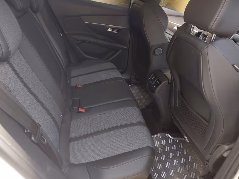 Peugeot 3008 - 24