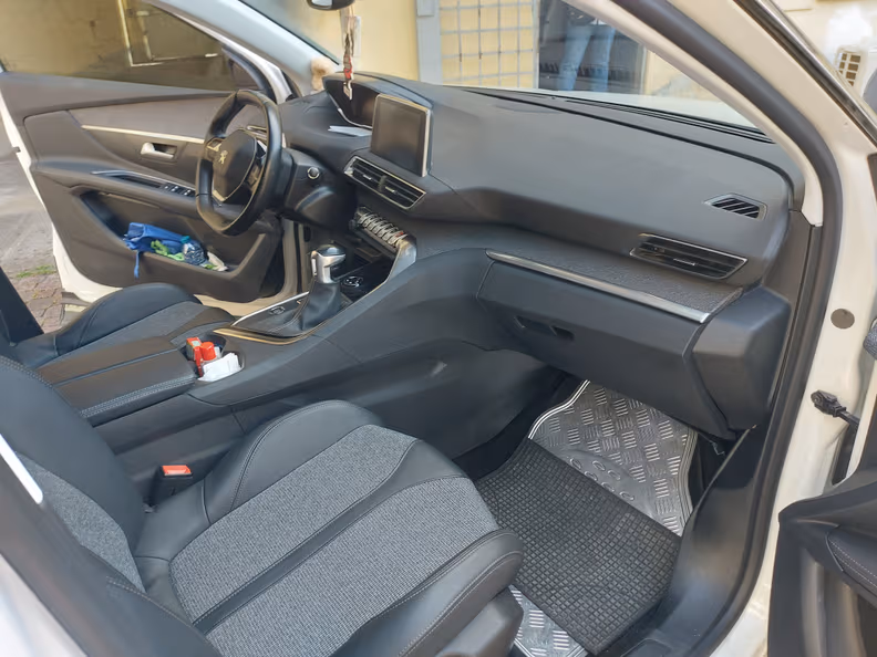 Peugeot 3008 - 26