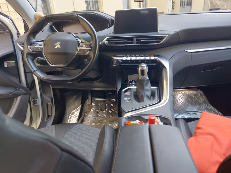 Peugeot 3008 - 25