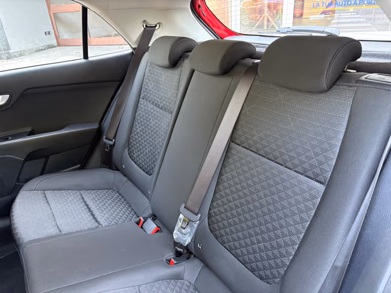 Kia Rio - 18