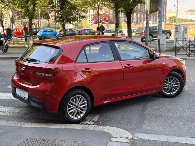 Kia Rio - 5