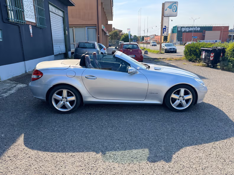 Mercedes-Benz SLK-Class - 6