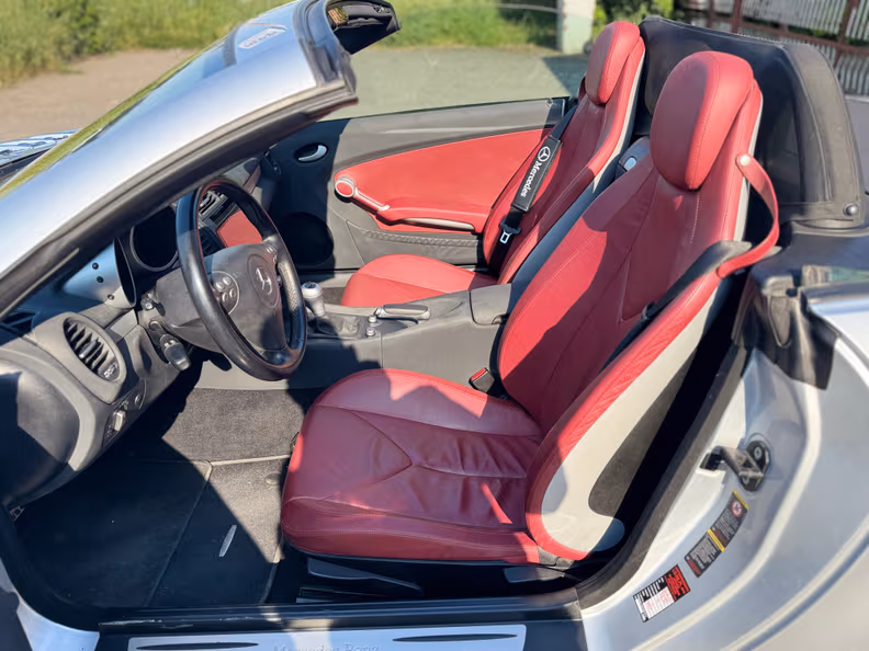 Mercedes-Benz SLK-Class - 15