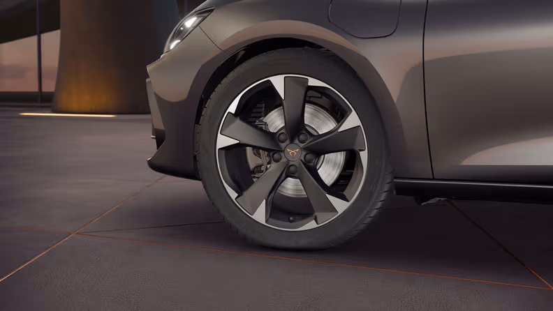 Cupra León - 4