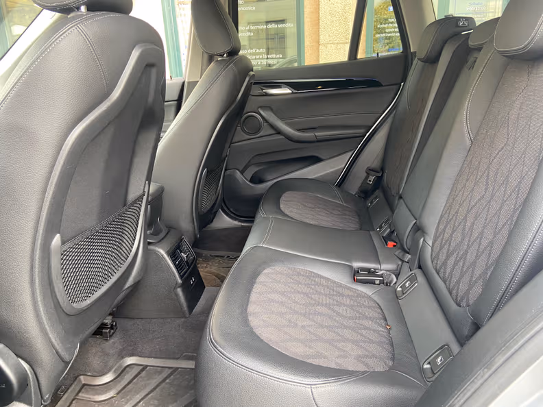 BMW X1 - 13