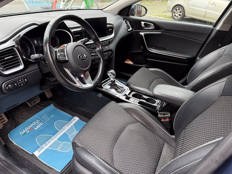 Kia Ceed - 24