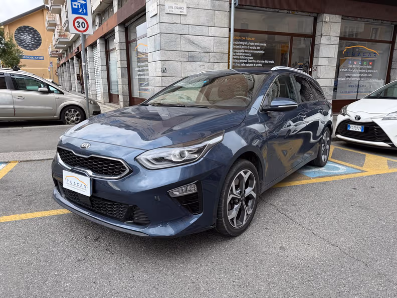 Kia Ceed - 1