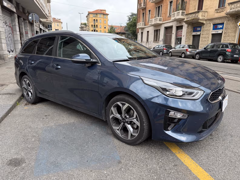 Kia Ceed - 8