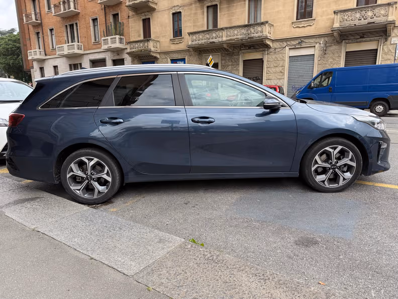 Kia Ceed - 7