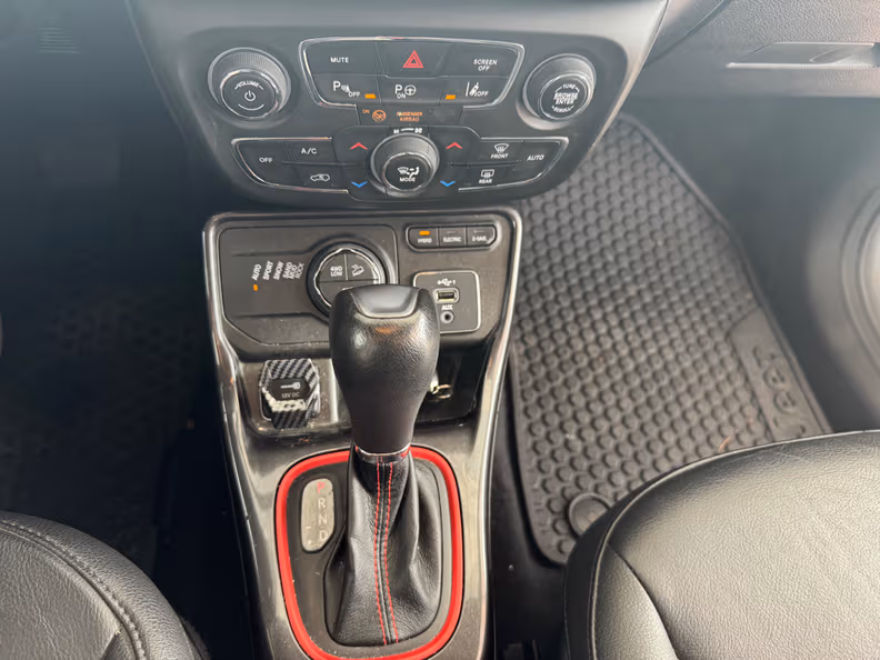 Jeep Compass - 15