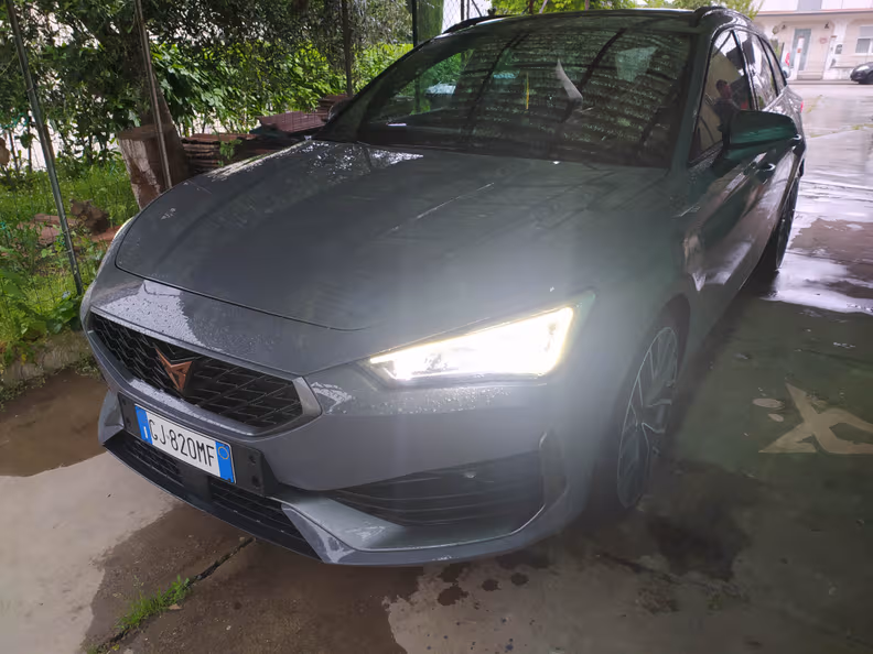 Cupra León