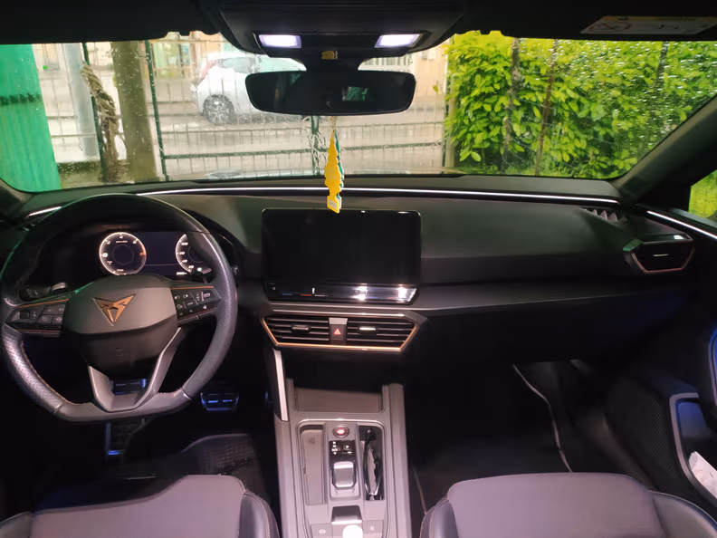 Cupra León - 23