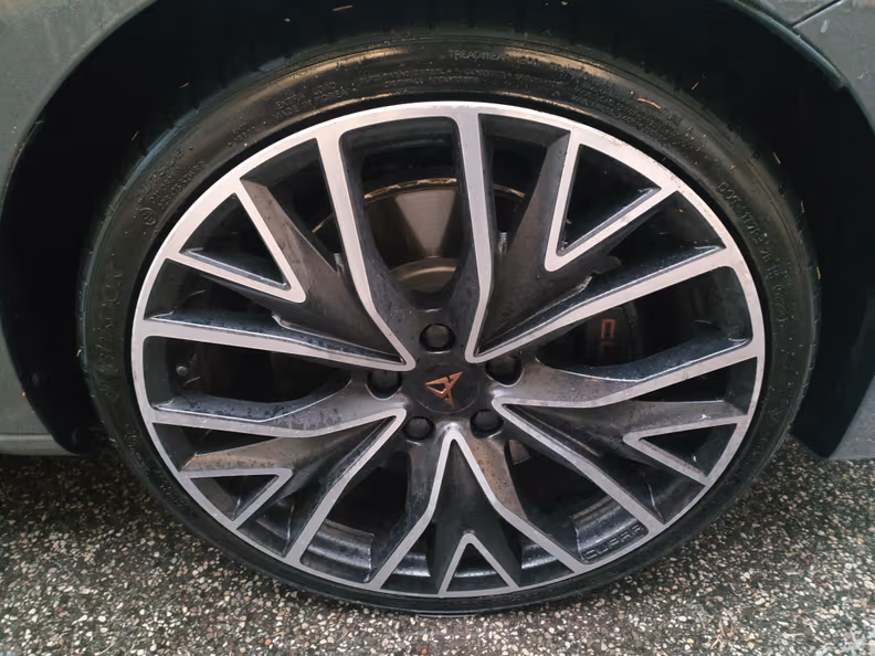 Cupra León - 9