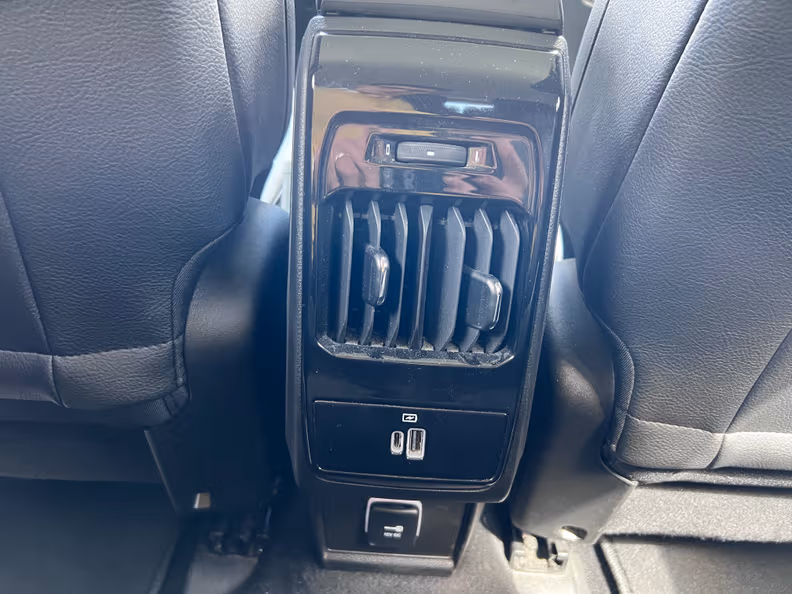 Jeep Compass - 28