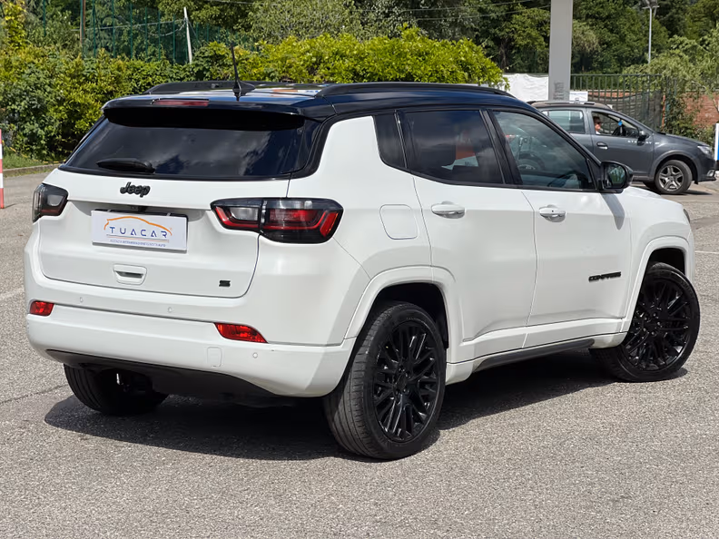 Jeep Compass - 4
