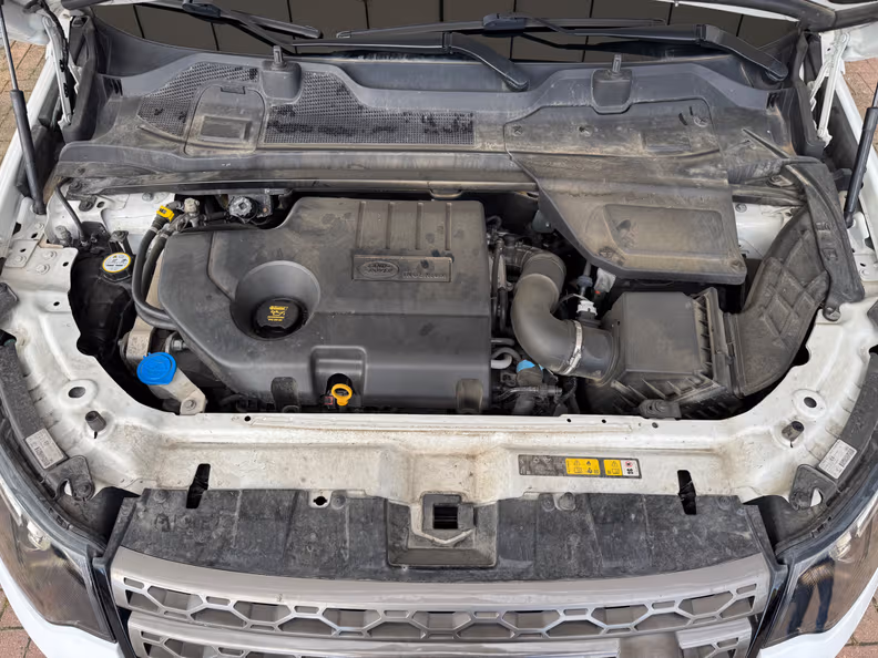 Land Rover Discovery Sport - 38