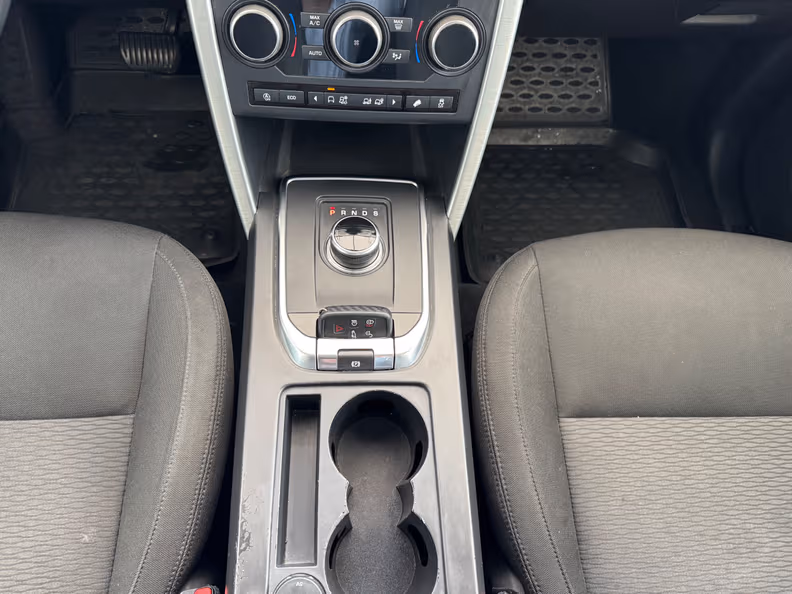 Land Rover Discovery Sport - 16