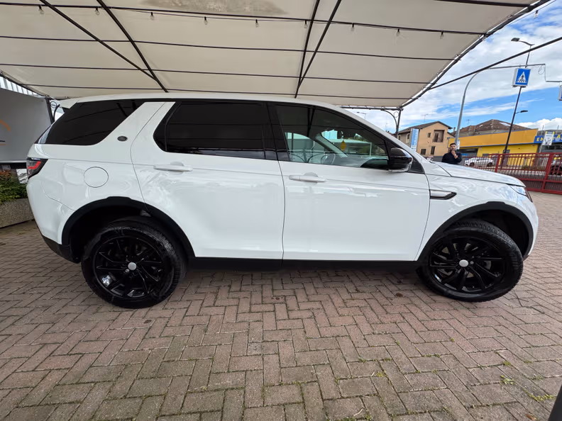 Land Rover Discovery Sport - 20