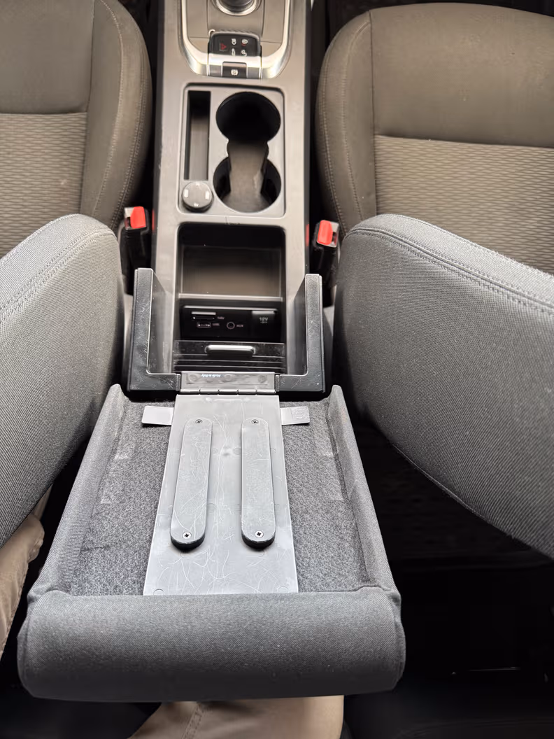 Land Rover Discovery Sport - 30