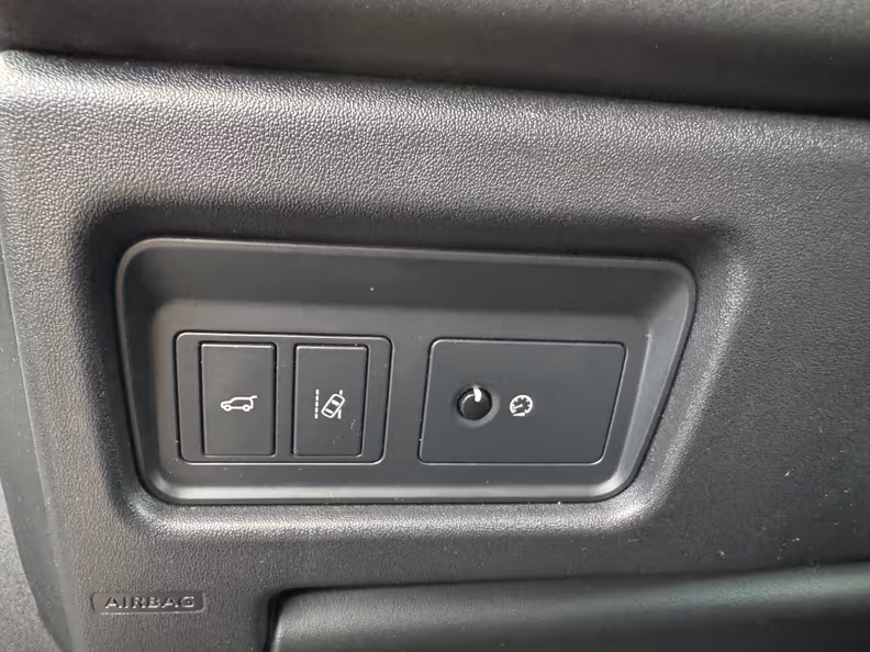 Land Rover Discovery Sport - 42
