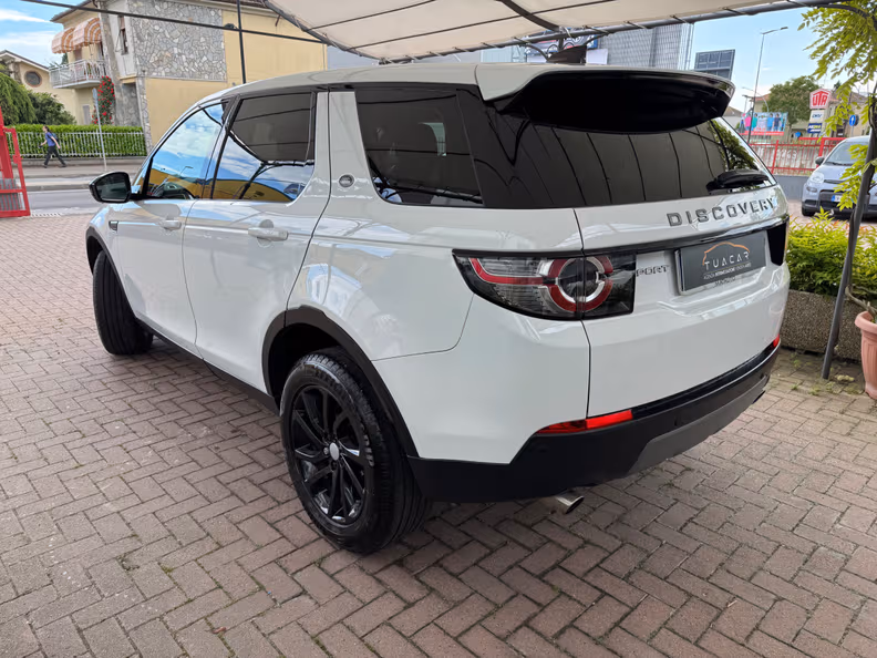 Land Rover Discovery Sport - 5