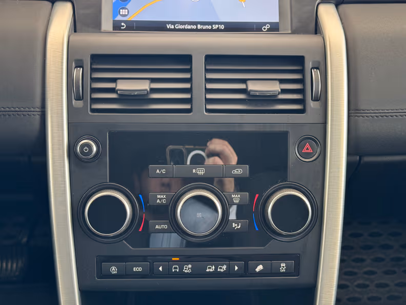 Land Rover Discovery Sport - 15