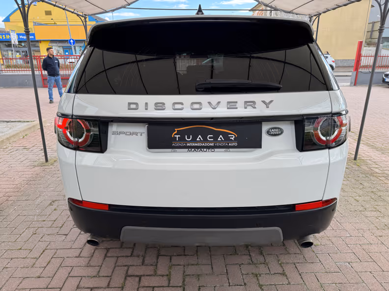 Land Rover Discovery Sport - 19