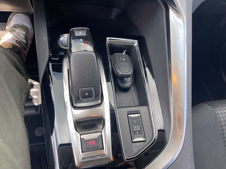 Peugeot 3008 - 24