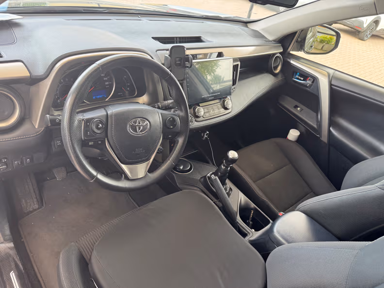Toyota RAV 4 - 6