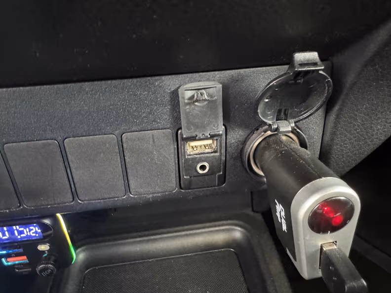 Toyota RAV 4 - 35