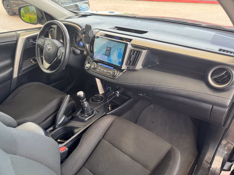Toyota RAV 4 - 8
