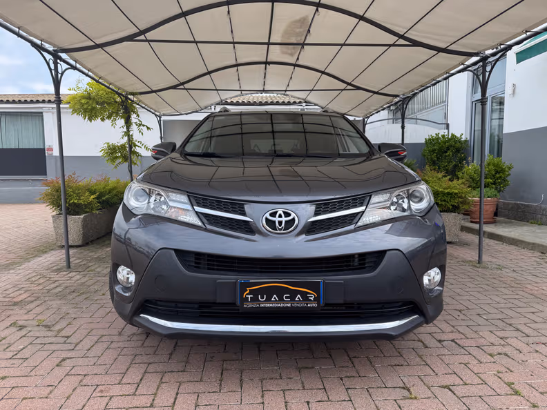 Toyota RAV 4 - 2