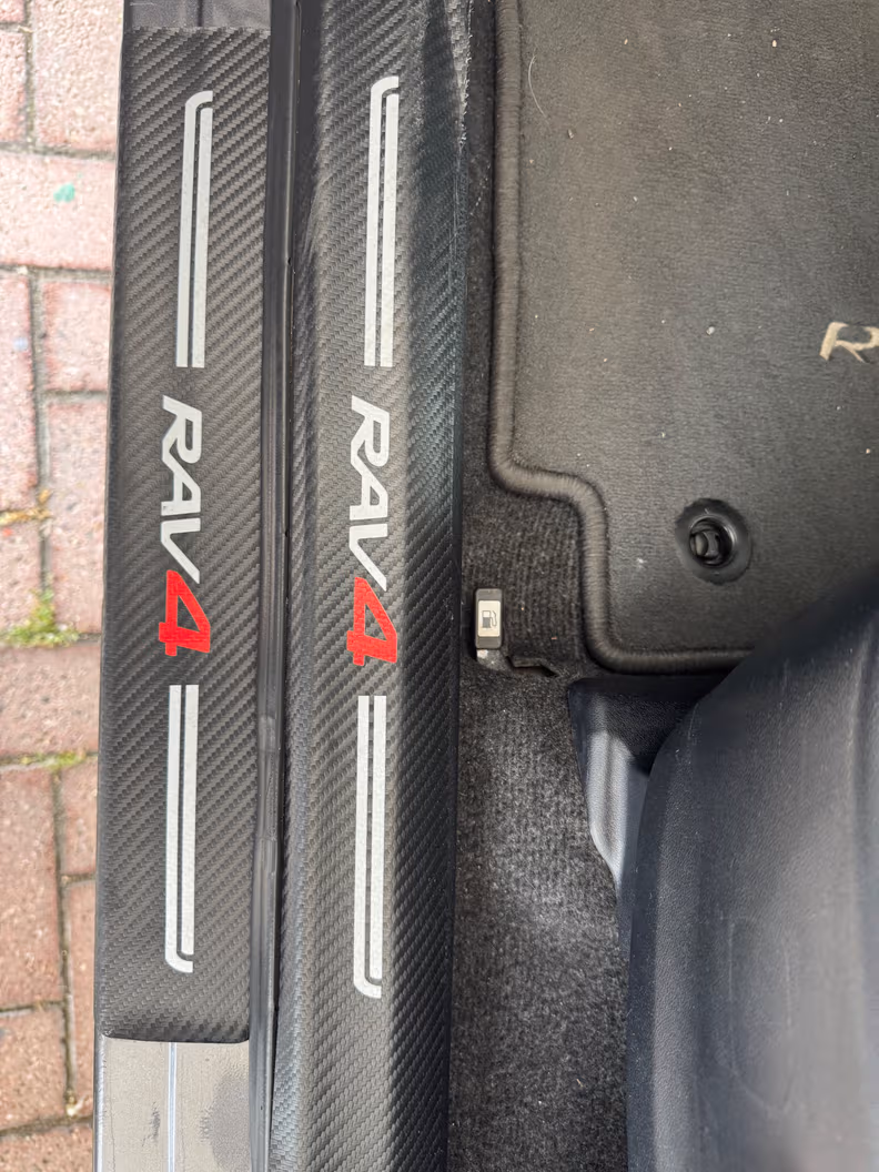 Toyota RAV 4 - 44