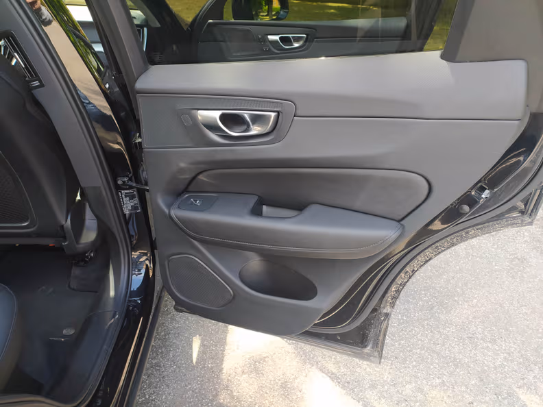 Volvo XC60 - 42
