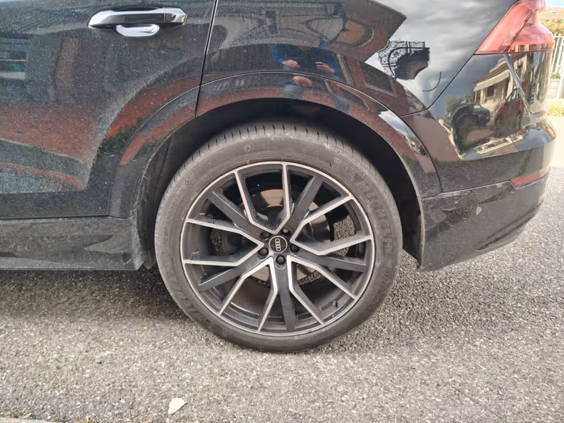 Audi Q8 - 13