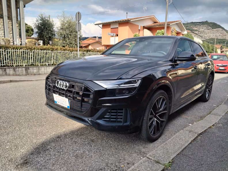 Audi Q8 - 14