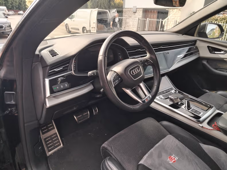 Audi Q8 - 41