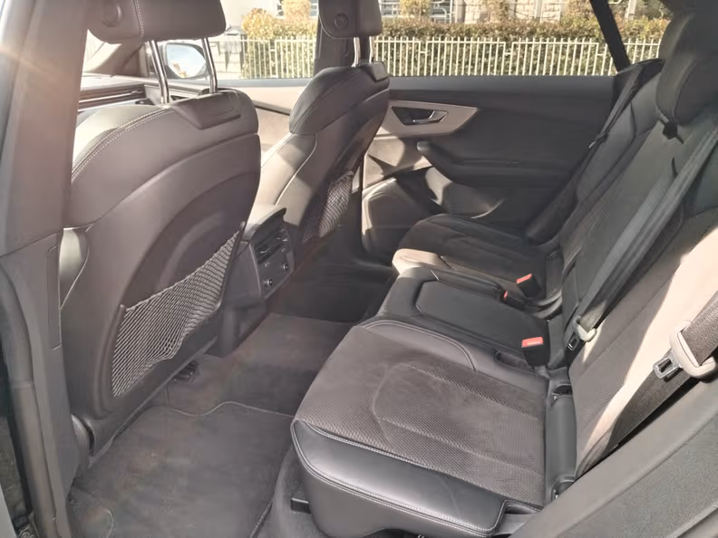 Audi Q8 - 31