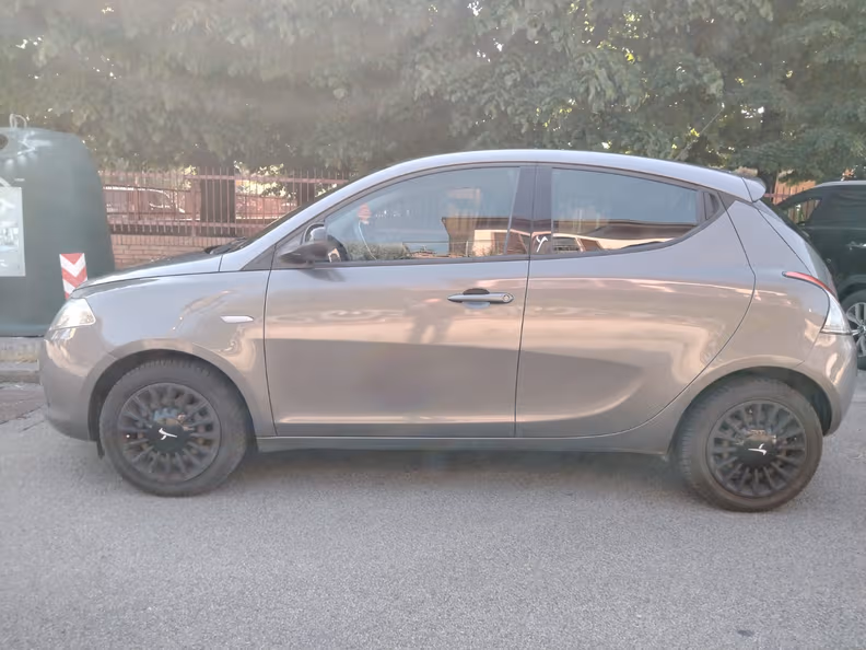 Lancia Ypsilon - 11