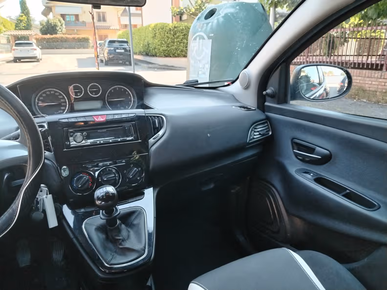 Lancia Ypsilon - 31