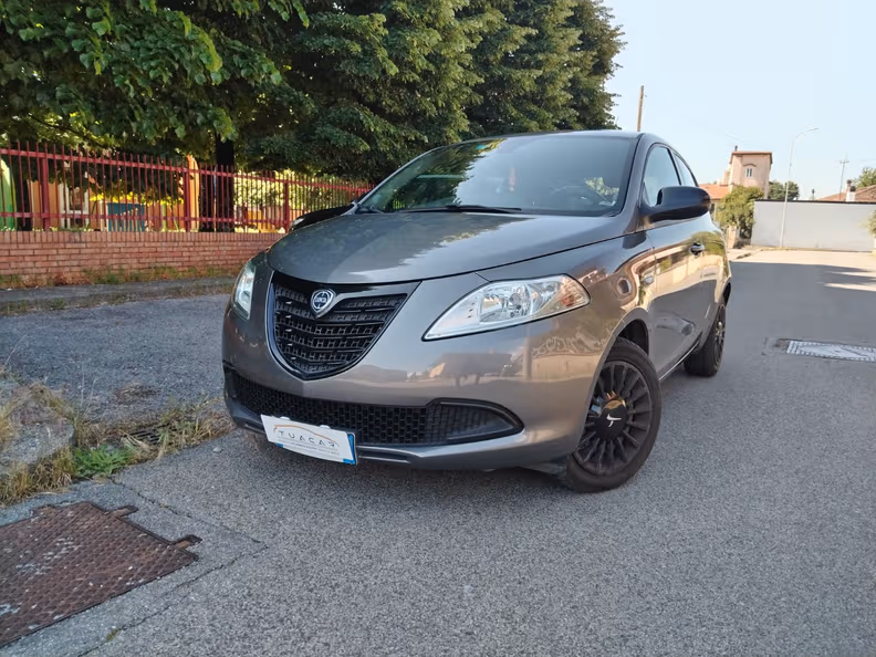 Lancia Ypsilon - 24