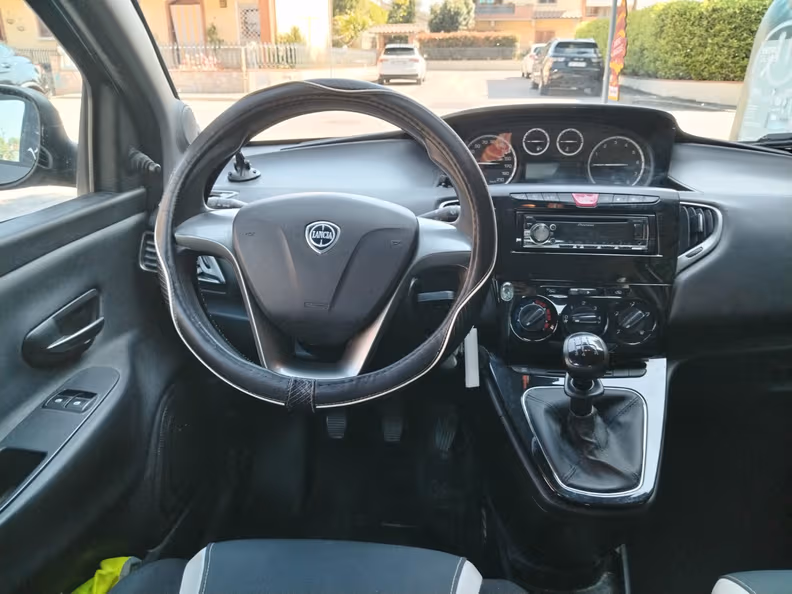 Lancia Ypsilon - 29