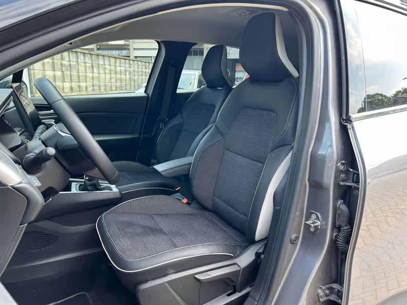 Renault Captur - 13