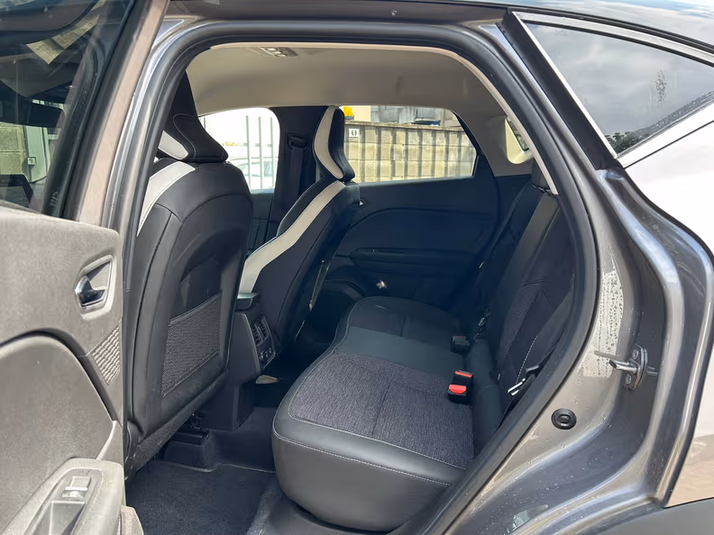 Renault Captur - 28