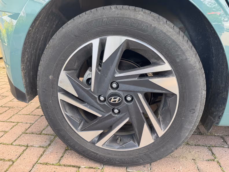 Hyundai i20 - 18