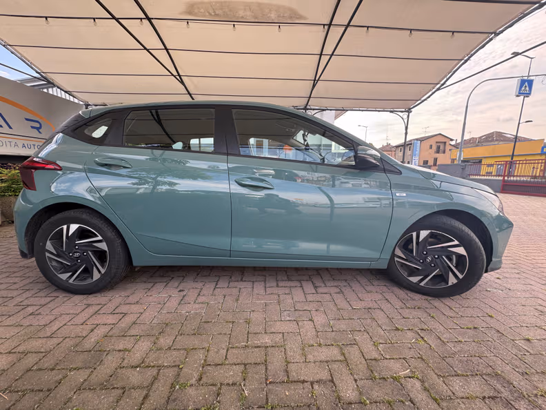 Hyundai i20 - 21